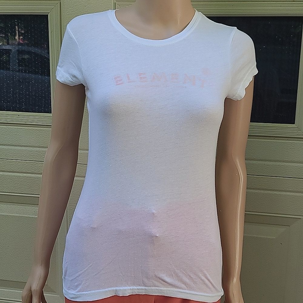 Element White Vintage T 3/10$